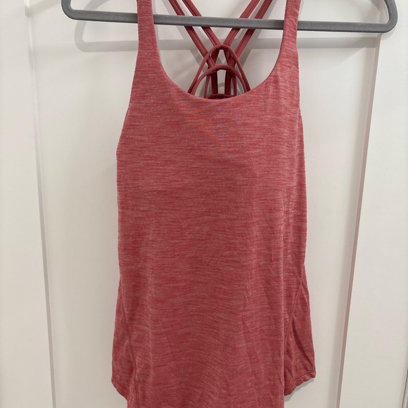 Lululemon Moment to movement 2 in 1 Tank Top color cherry size 6 - Picture 2 of 7